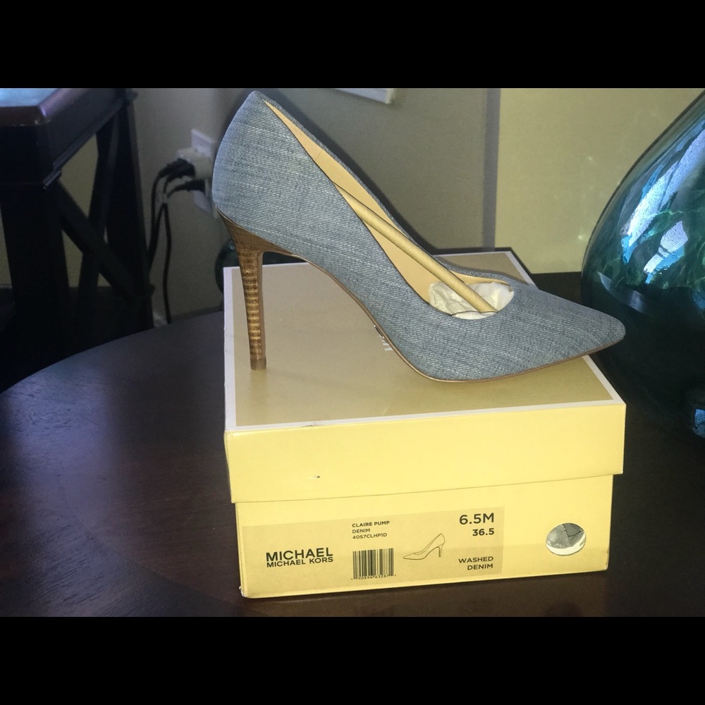 *NEW* MICHAEL Michael Kors Claire Pump Denim